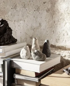 Vaser & Urtepotteskjulere<Ferm Living Vulca Mini Vase - Off-white stone