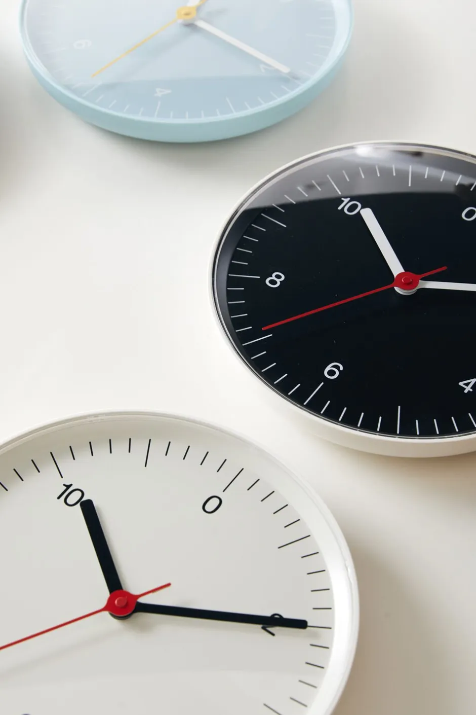Ure & Vejrstationer<Hay Wall Clock-Black