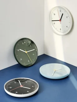 Ure & Vejrstationer<Hay Wall Clock-White