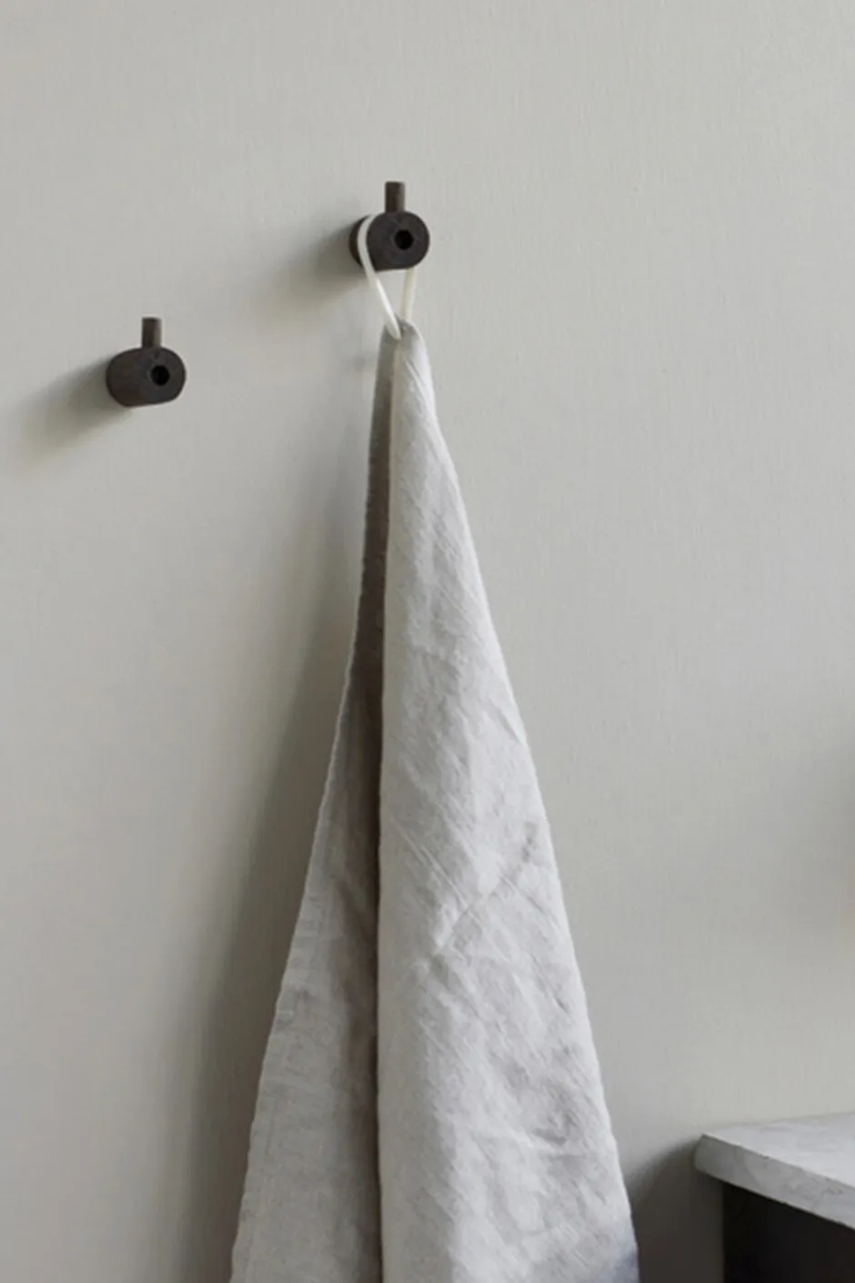 Knager & Knagerækker<Moebe Wooden Wall Hook, Smoked Oak